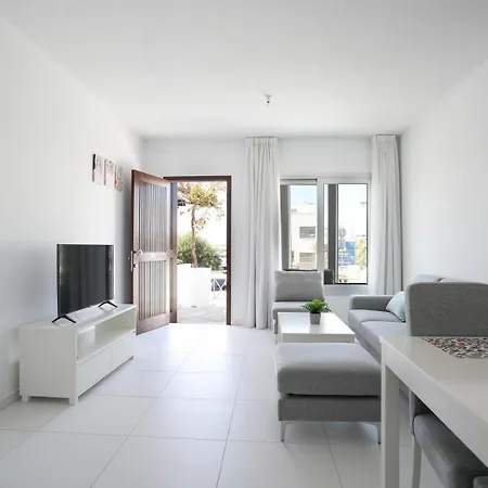 Resitour - Kings Gardens Apartment Paphos Exterior photo